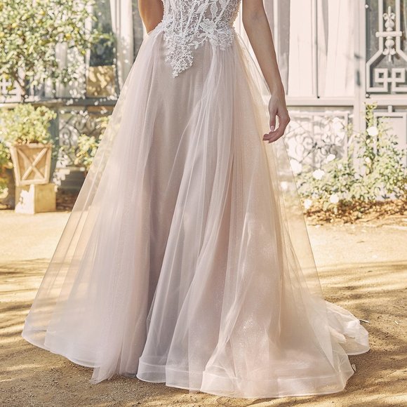 NEW LONG OFF THE SHOULDER SLEEVELESS WEDDING DRESS WITH ZIPPER BACK NX C1107W - Picture 5 of 11